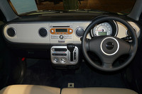 スズキの女性向け軽乗用車「アルト ラパン」がフルモデルチェンジの画像