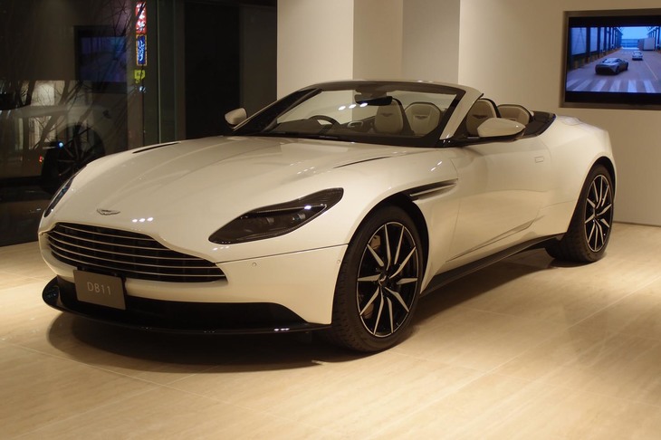 当日、会場のアストンマーティン青山ハウスに展示されていた、「アストンマーティンDB11ヴォランテ」。