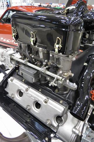 初期型911用エンジン＆トランスミッション（1965年、エンジン型式：901/01）