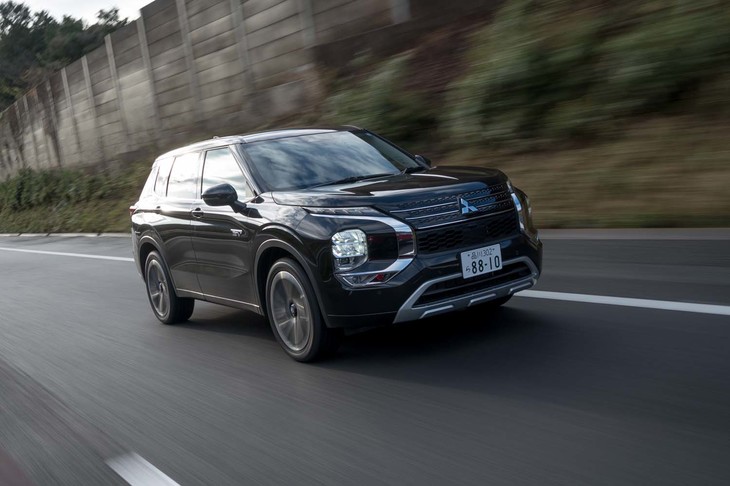 三菱アウトランダーP