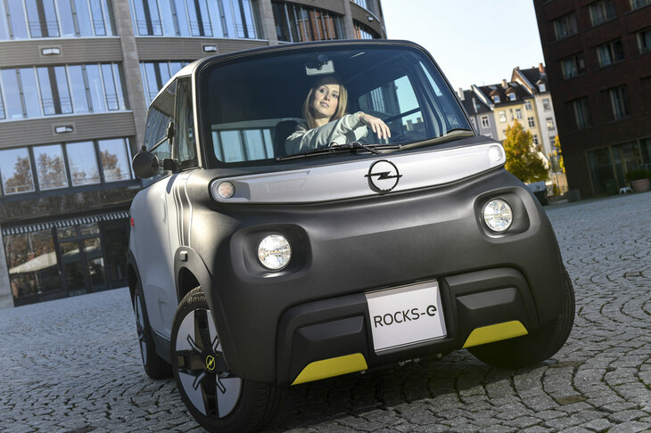 オペル・ロックスe（写真：ステランティス）