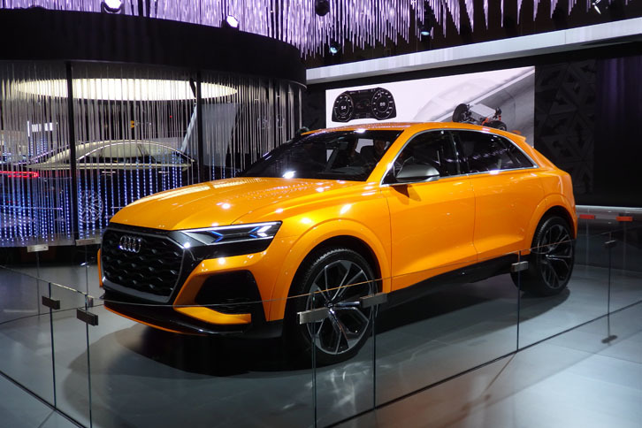 「アウディQ8スポーツコンセプト」。今後、導入が予定されているプレミアムSUV「Q8」の、ひとつの可能性を示している。