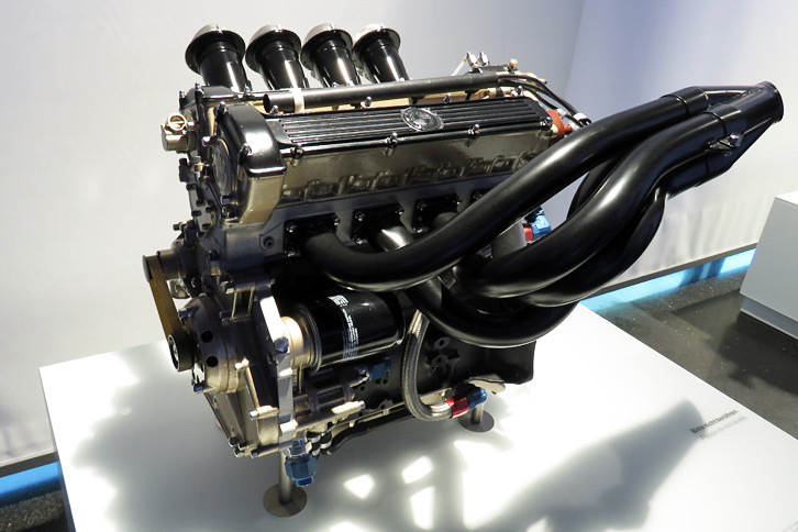 1976年から1985年にかけて、世界のさまざまなレースで使用された2リッター直4エンジンの「M12/7」。日本でもF2やグランチャンピオンレースの車両に搭載され、活躍した。