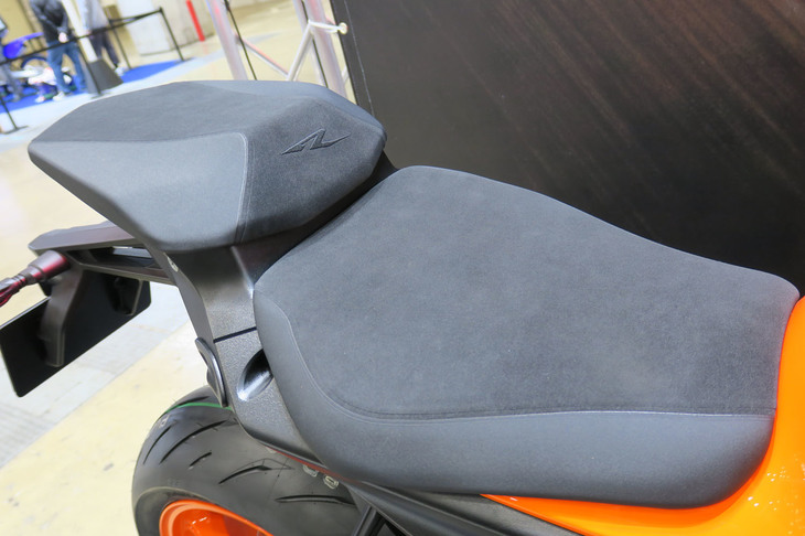 KTM 1290スーパーデュークRエボ