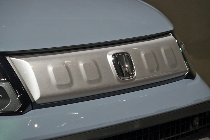 ホンダ・フリード クロスター（フロントグリル）