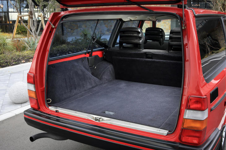 ボルボ240ワゴン タック