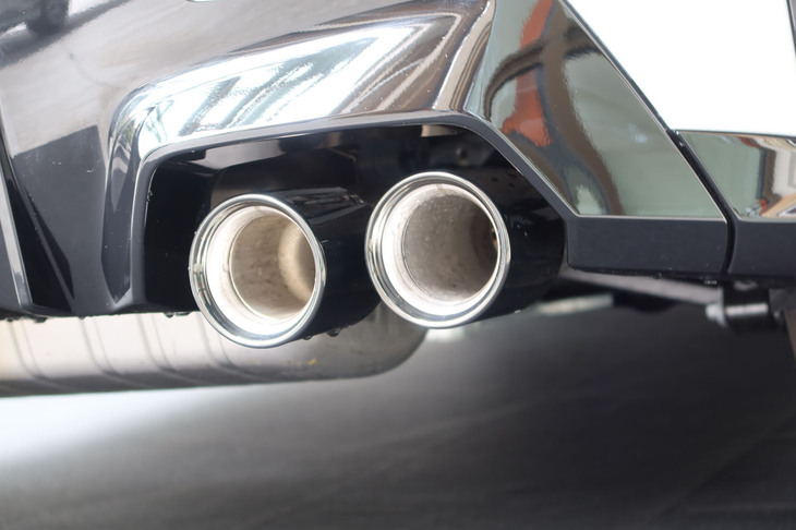 BMW M135 xDrive（エキゾーストパイプ）