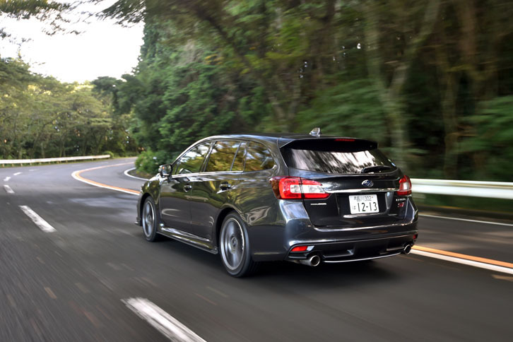 今回は326.5km試乗し、燃費は7.8km/リッター（満タン法）となった。