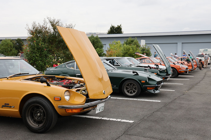 「フェアレディZ432」（PS30）は14台。各車の参加台数は生産台数（多いほうからKPGC10、PGC10、PS30、KPGC110）に比例していた。