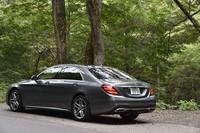 ボディーサイズは全長×全幅×全高＝5285×1915×1495mmで、ホイールベースは3165mm。