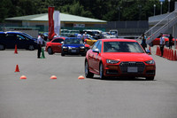 2回目は障害物を避けたあと、ハンドルを戻すことを意識してチャレンジ。現実的な場面を想定すると障害物を避けたままでは危険なのである。