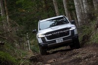 トヨタ・ランドクルーザーGRスポーツ（4WD/10AT）【試乗記】
