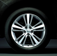 インテリアが専用カラーの「レクサスRX」発売の画像