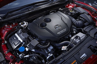 「アテンザXD」の2.2リッター直4ディーゼルターボエンジン。