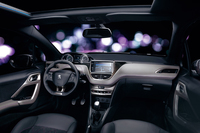 「208XY」のインテリア
    