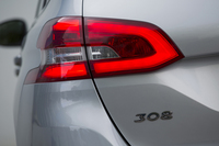 新型「308」は、フランス国内のほか、中国でも（中国国内向けに）生産される。日本に導入されるのは前者、フランス生産モデルとなる。