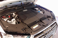 新型では、「Q7」として初めて2リッター直4エンジン搭載モデルがラインナップされる。