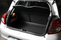 ルノー・ルーテシア ナイト＆デイ（FF/4AT）【試乗記】の画像