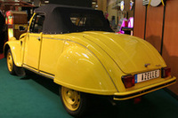 「アゼル」は、シトロエン2CVベースのカブリオレ。