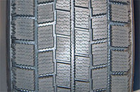 横浜ゴム、新スタッドレスタイヤ発表の画像