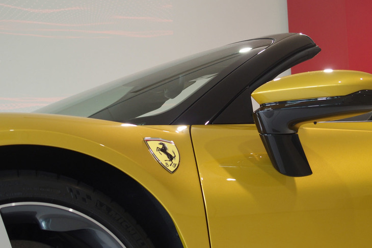 フェラーリSF90スパイダー（エクステリア）