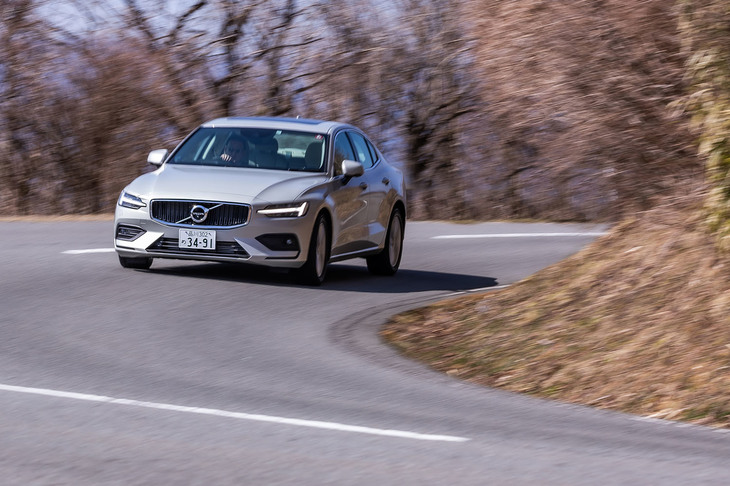 ボルボS60 T4モメンタム