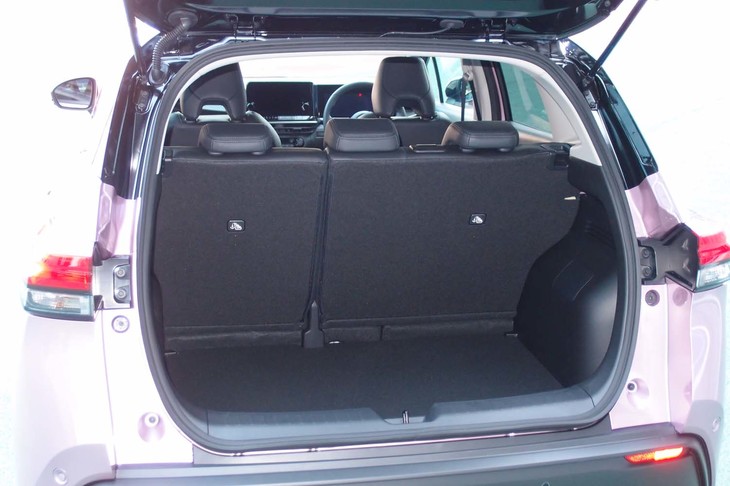 日産ノート（ラゲッジスペース）