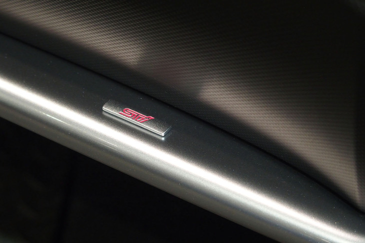 レヴォーグ レイバックSTIパフォーマンス