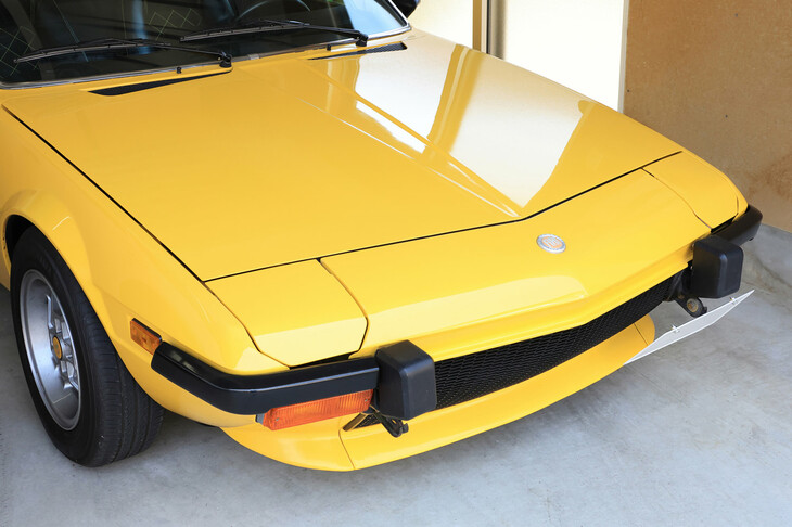 「ベルトーネX1/9」。「デルタ」同様、ワインディングロード用のドライビングマシン。