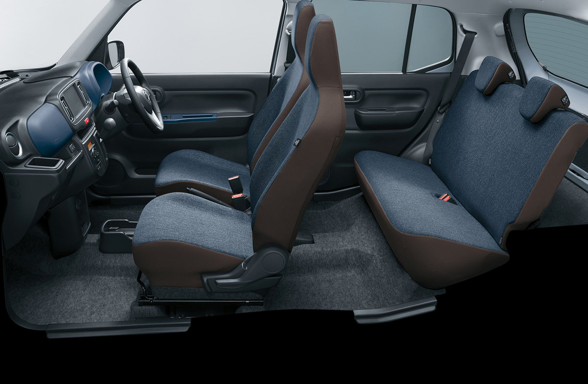 マツダが「キャロル」を一部商品改良 バンパー形状変更でより柔らかい