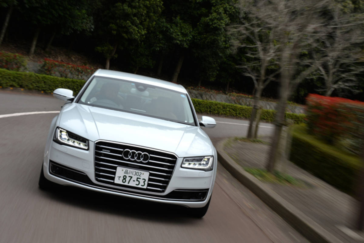 アウディA8 3.0 TFSIクワトロ（4WD/8AT）／A8 L 4.0 TFSIクワトロ（4WD