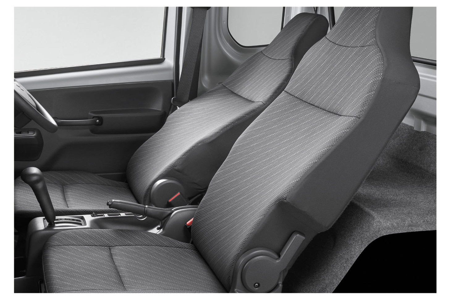 Kreatives Bild zu スズキ、広い車内が自慢の「スーパーキャリイ」発売 【ニュース】 の画像6枚 - webCG スズキ、広い車内が自慢の「スーパーキャリイ」発売 【ニュース】 の画像6枚 - webCG Bildidee