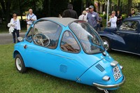 ハインケルは元航空機メーカー。タイヤは飛行機のものを流用した。