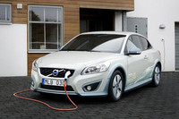ボルボ、「C30」の電気自動車を発表【デトロイトショー2010】