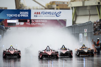 2025年5月17日の第8戦は予選が中止になるほどの強い雨に見舞われた。レースが始まるころに雨は上がったが、スタートディレイと赤旗による中断で、レースの終了が予定よりも大幅に遅れた。