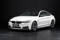 BMW M4クーペに2種類の限定車が登場