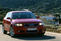 アウディA3 1.6（5MT）／2.0FSI（6MT）【海外試乗記】