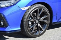 「シビックハッチバック」のタイヤは18インチが標準。テスト車には「グッドイヤー・イーグルF1アシメトリック2」が装着されていた。