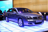 オペルのニュー「ベクトラ」、写真は5ドアハッチバックのGTS。