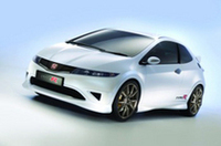 【写真上】シビックタイプS【写真下】シビックタイプR