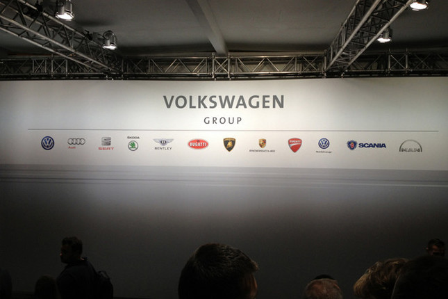 「フォルクスワーゲングループナイト」のエントランスにて。