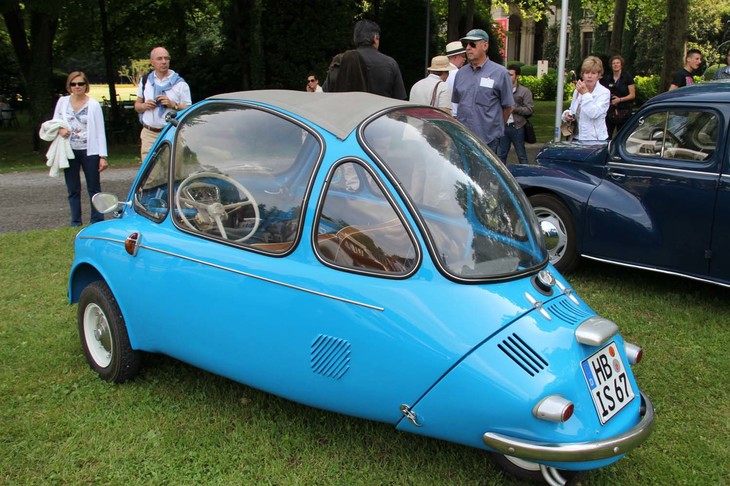 ハインケルは元航空機メーカー。タイヤは飛行機のものを流用した。