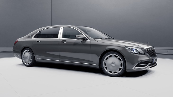 「メルセデス・マイバッハS560グランドエディション」。ボディーカラーは「クラシックグレー」。