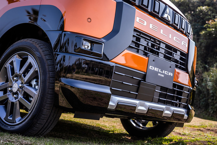 デリカミニTプレミアム（フロントバンパー）