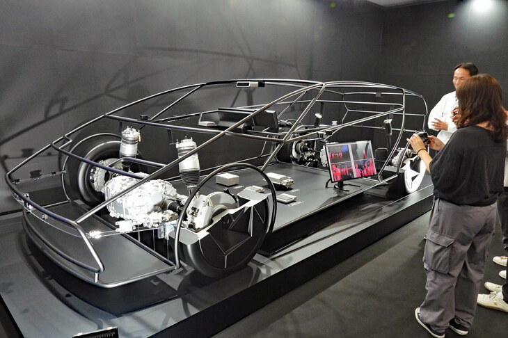 無数のセンサーや高性能ECUが搭載される予定の「ホンダ0」。ホンダでは同ブランドの製品により、世界最速での“全域アイズオフ”を実現するとしている。