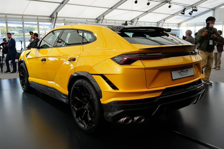 ランボルギーニ・ウルス ペルフォルマンテ