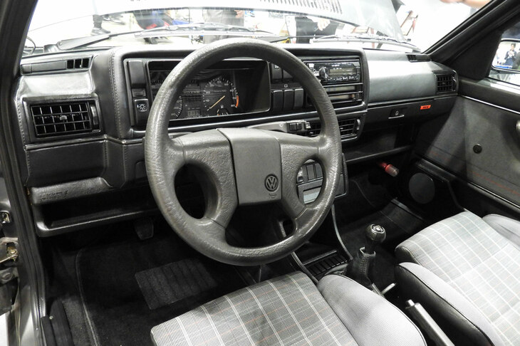 フォルクスワーゲン・ゴルフGTI-16 v（1990年）