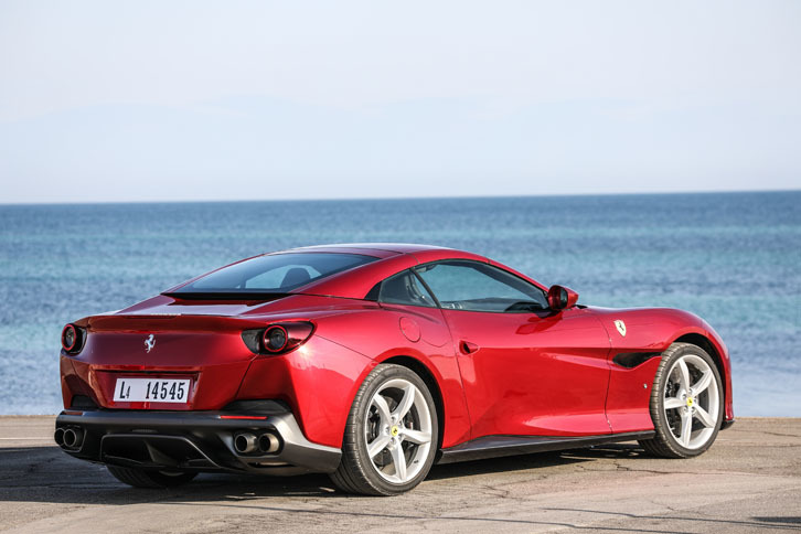 GTとしても、スポーツカーとしても走りが一段と洗練された。ドライブを楽しむだけではもったいない、高い完成度を誇る。