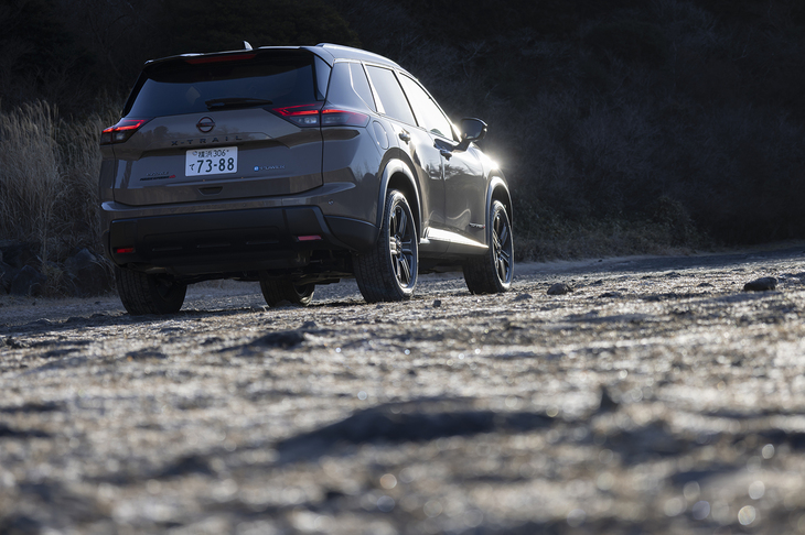 日産エクストレイル ロッククリークe-4ORCE