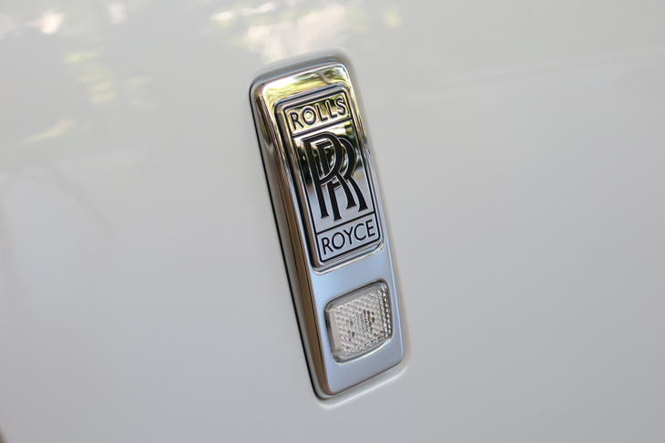 ロールス・ロイス・ベイサイド ドーン エアロカウリング（エンブレム）